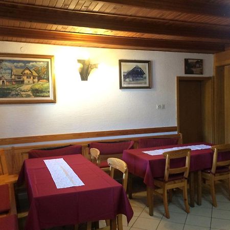 Hotel Tourist Farm Pacnik Resnik Zewnętrze zdjęcie