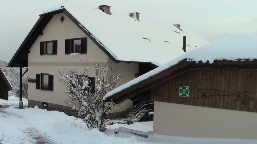 Hotel Tourist Farm Pacnik Resnik Zewnętrze zdjęcie