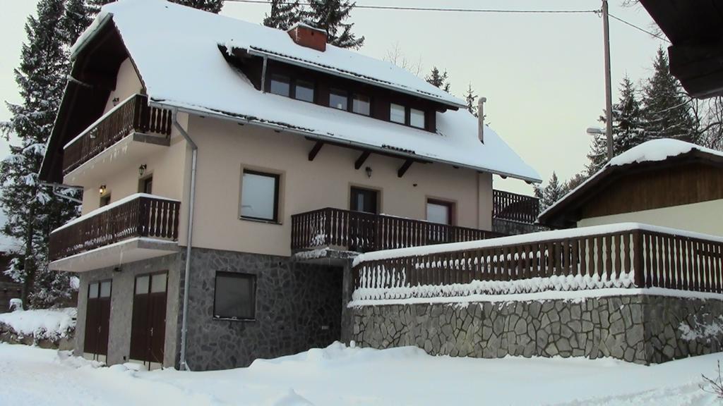 Hotel Tourist Farm Pacnik Resnik Zewnętrze zdjęcie