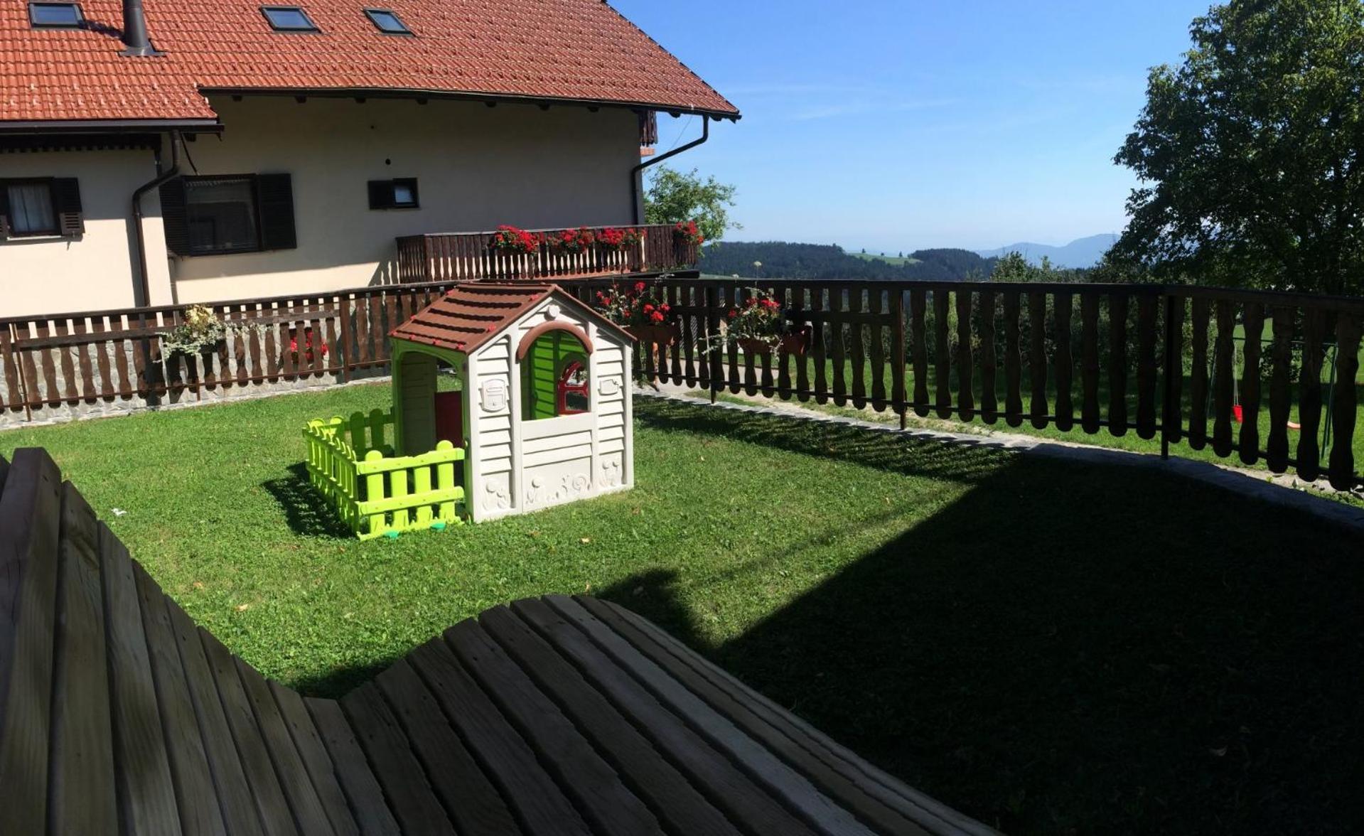 Hotel Tourist Farm Pacnik Resnik Zewnętrze zdjęcie